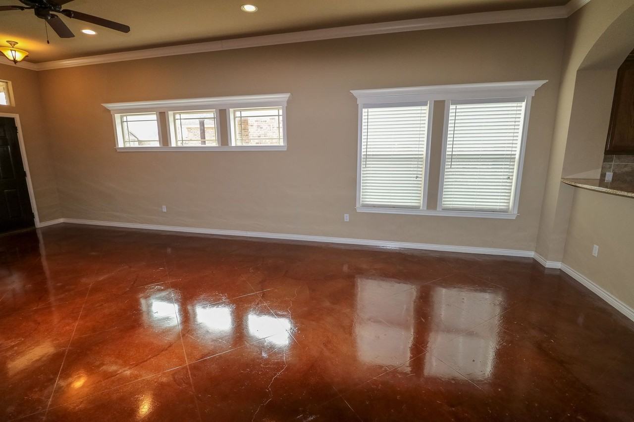 3001 Stallion Dr - Photo 2 of 29