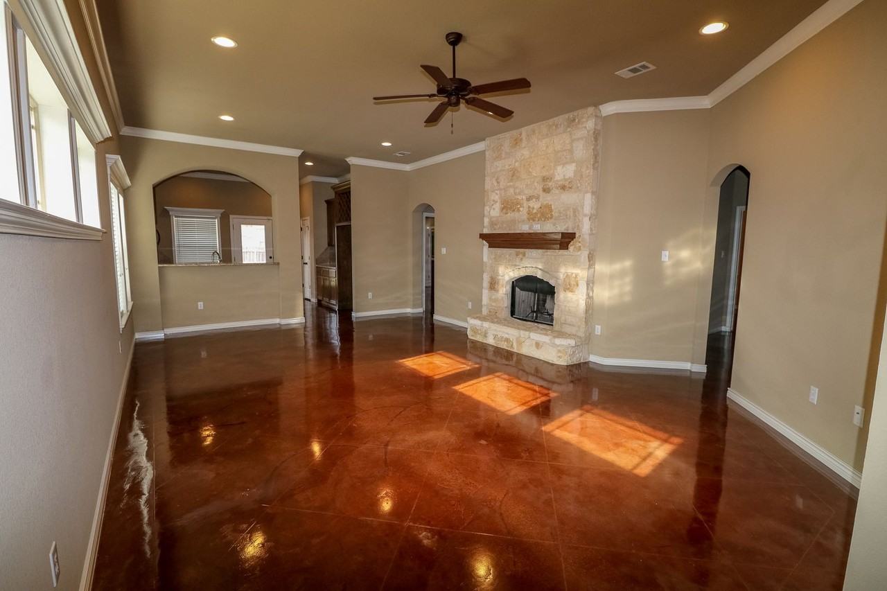 3001 Stallion Dr - Photo 5 of 29