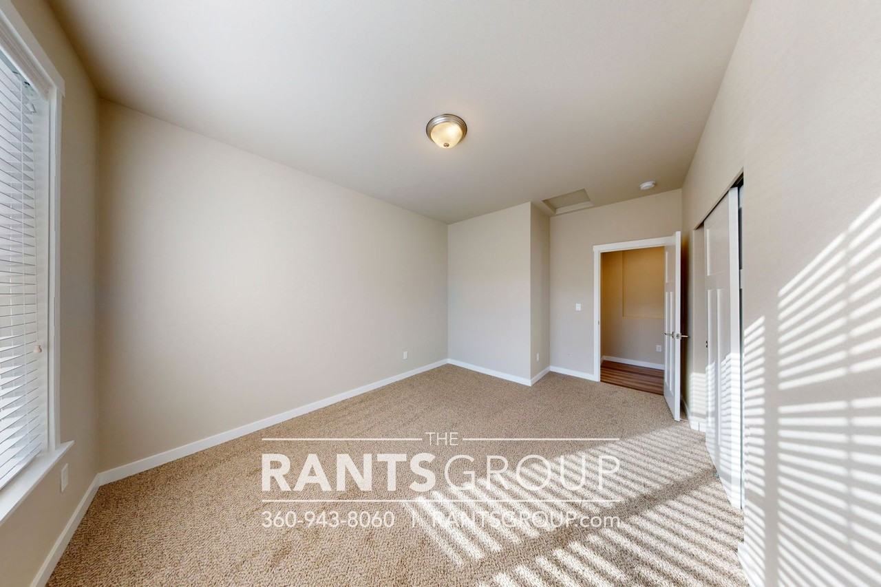 9736 Brayden Ct Se - Photo 7 of 50