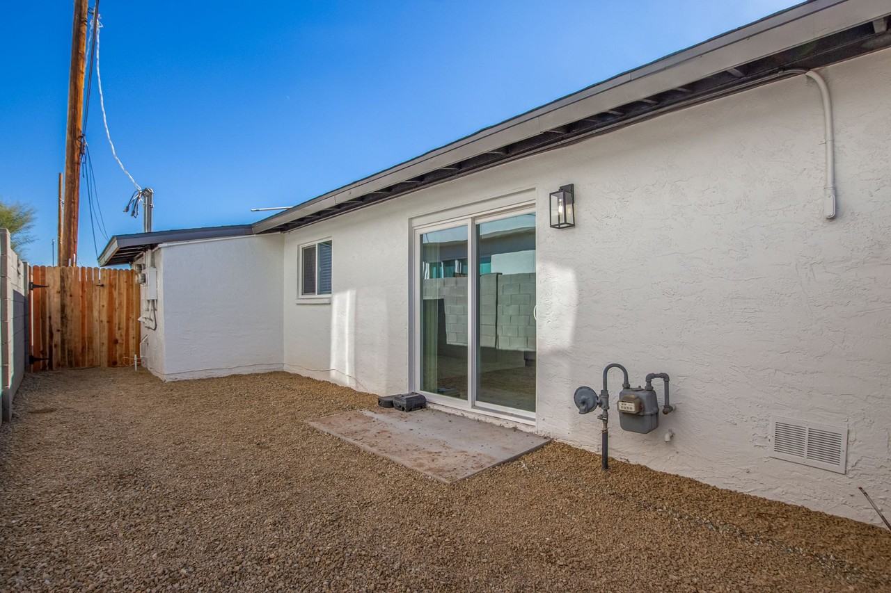 4410 N 14th Street - Photo 3 of 38