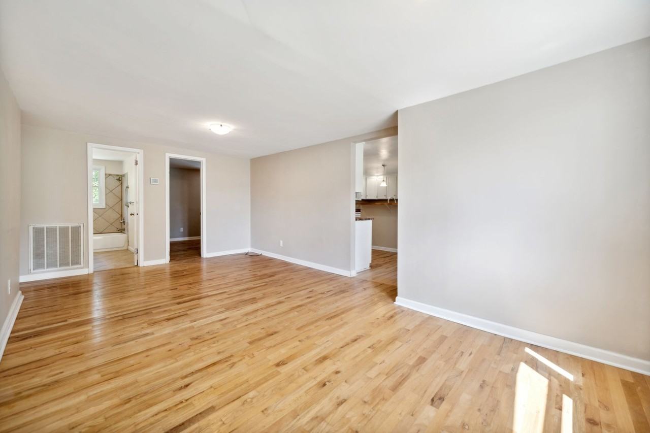 5027 Jackson King Rd - Photo 4 of 17