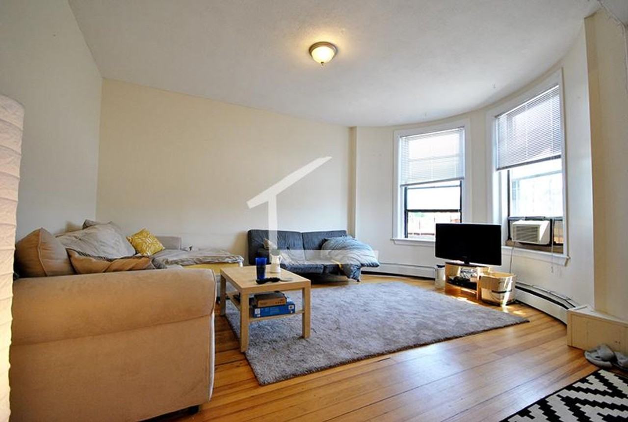 1954 Beacon St - Photo 2 of 7