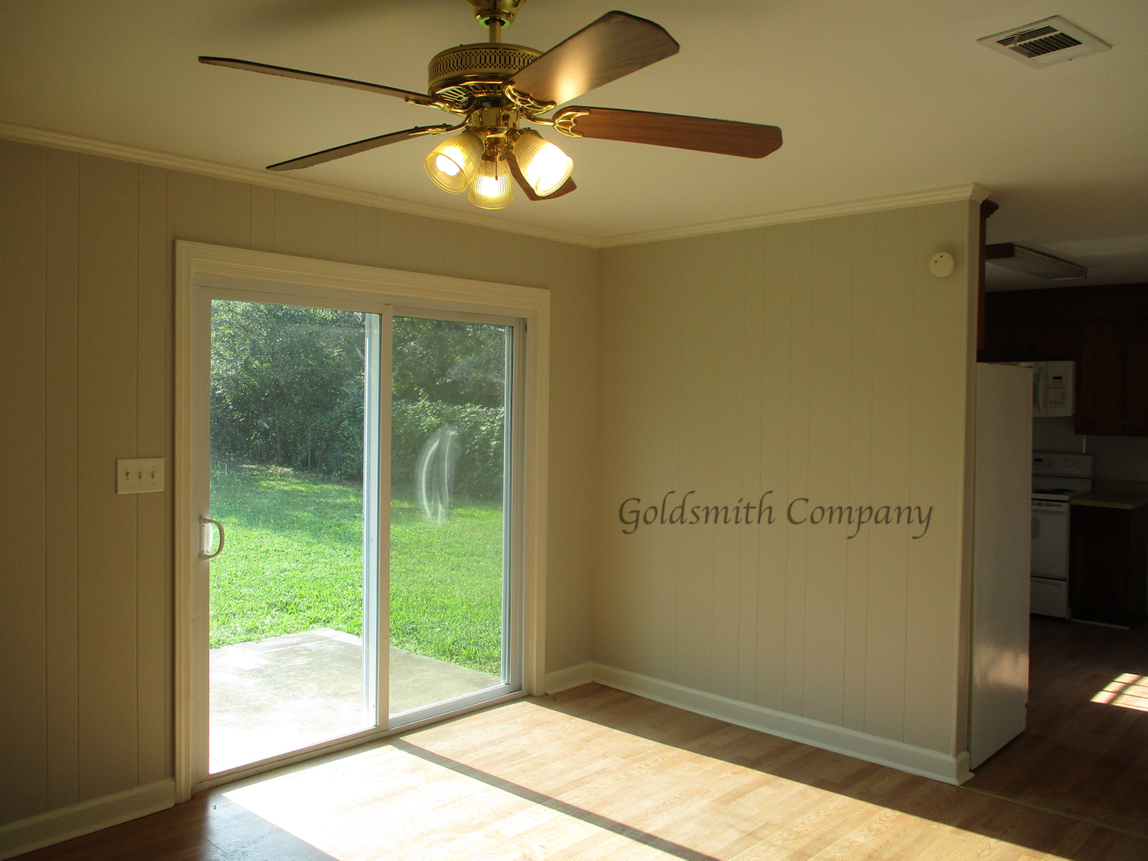 13 Lorena Dr - Photo 3 of 7