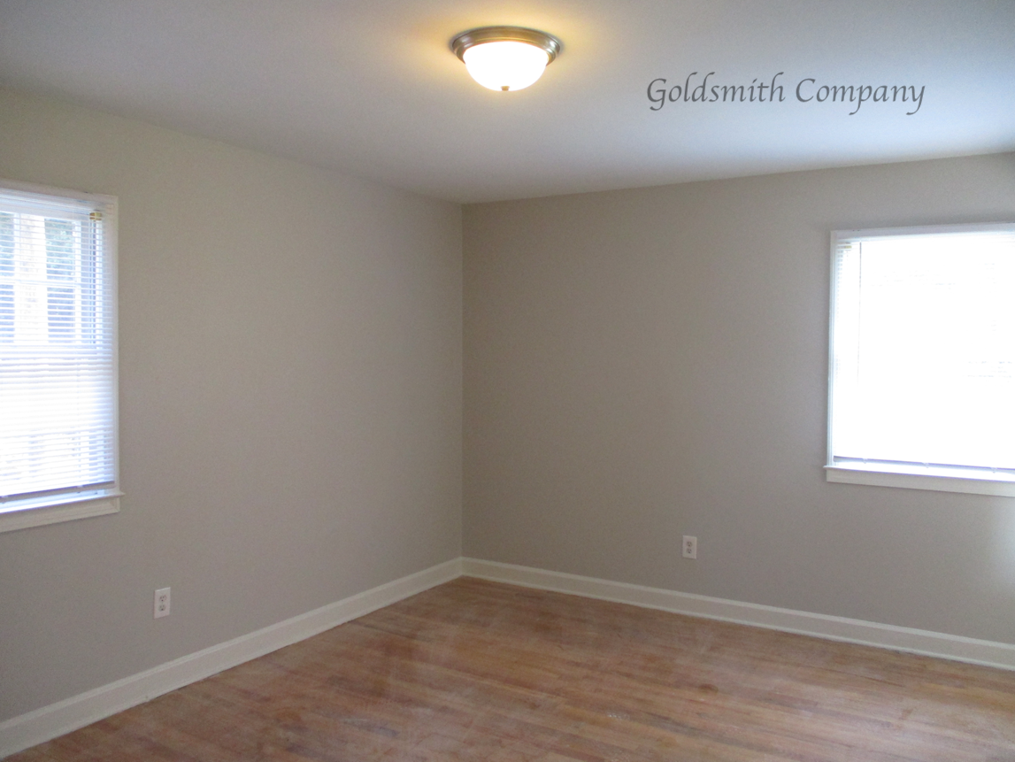 13 Lorena Dr - Photo 4 of 7