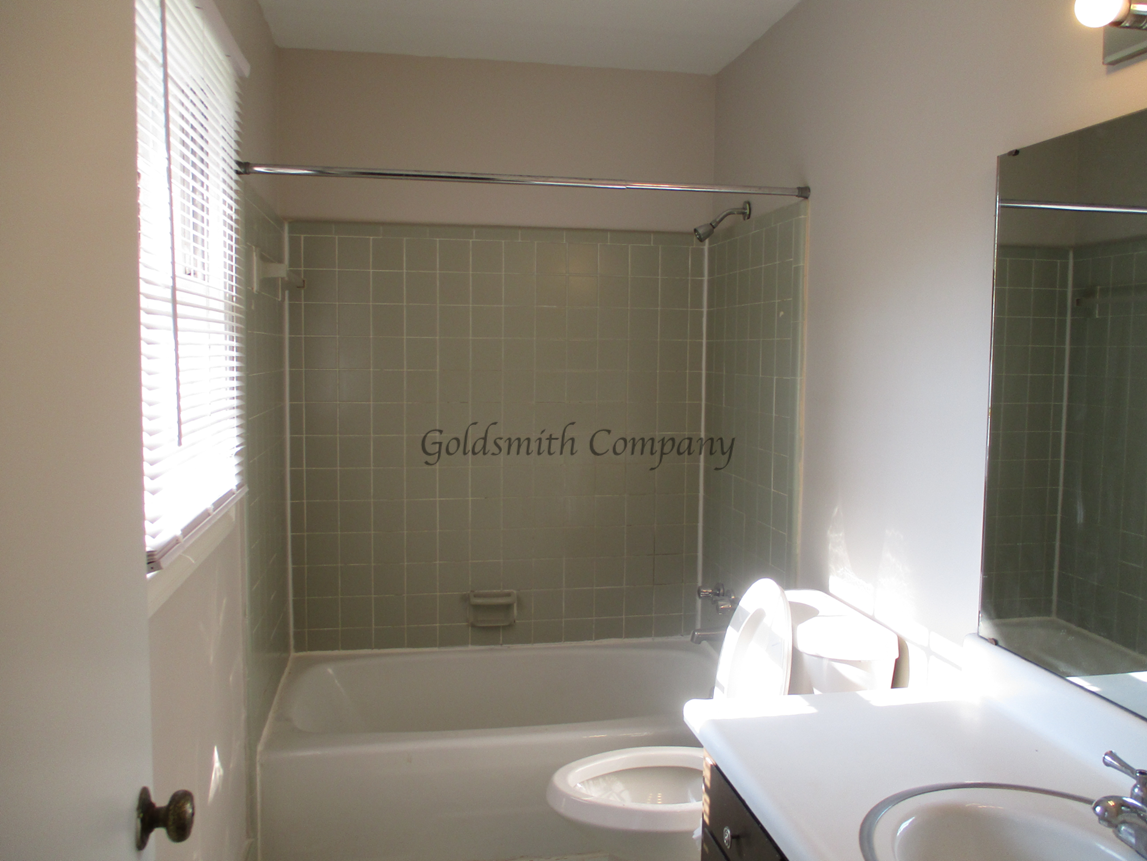 13 Lorena Dr - Photo 6 of 7