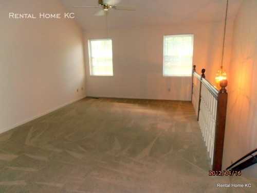 5615 Riley St - Photo 3 of 11