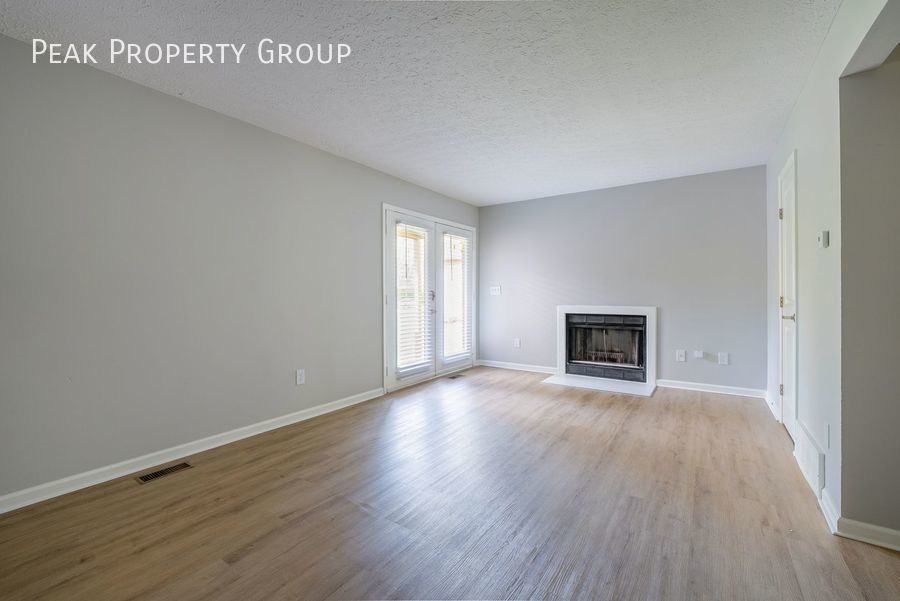 3164 Griggsview Ct - Photo 2 of 16