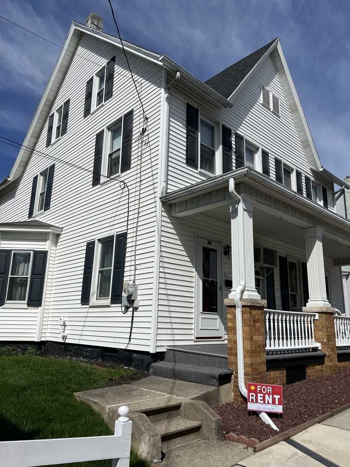 225 B St #NA - Photo 3 of 26