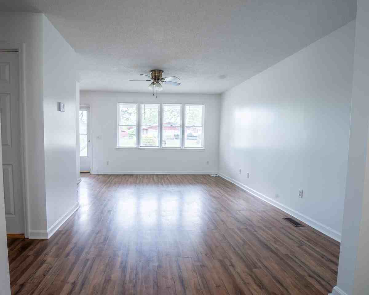 1600 S Beltline Blvd #NA - Photo 3 of 11