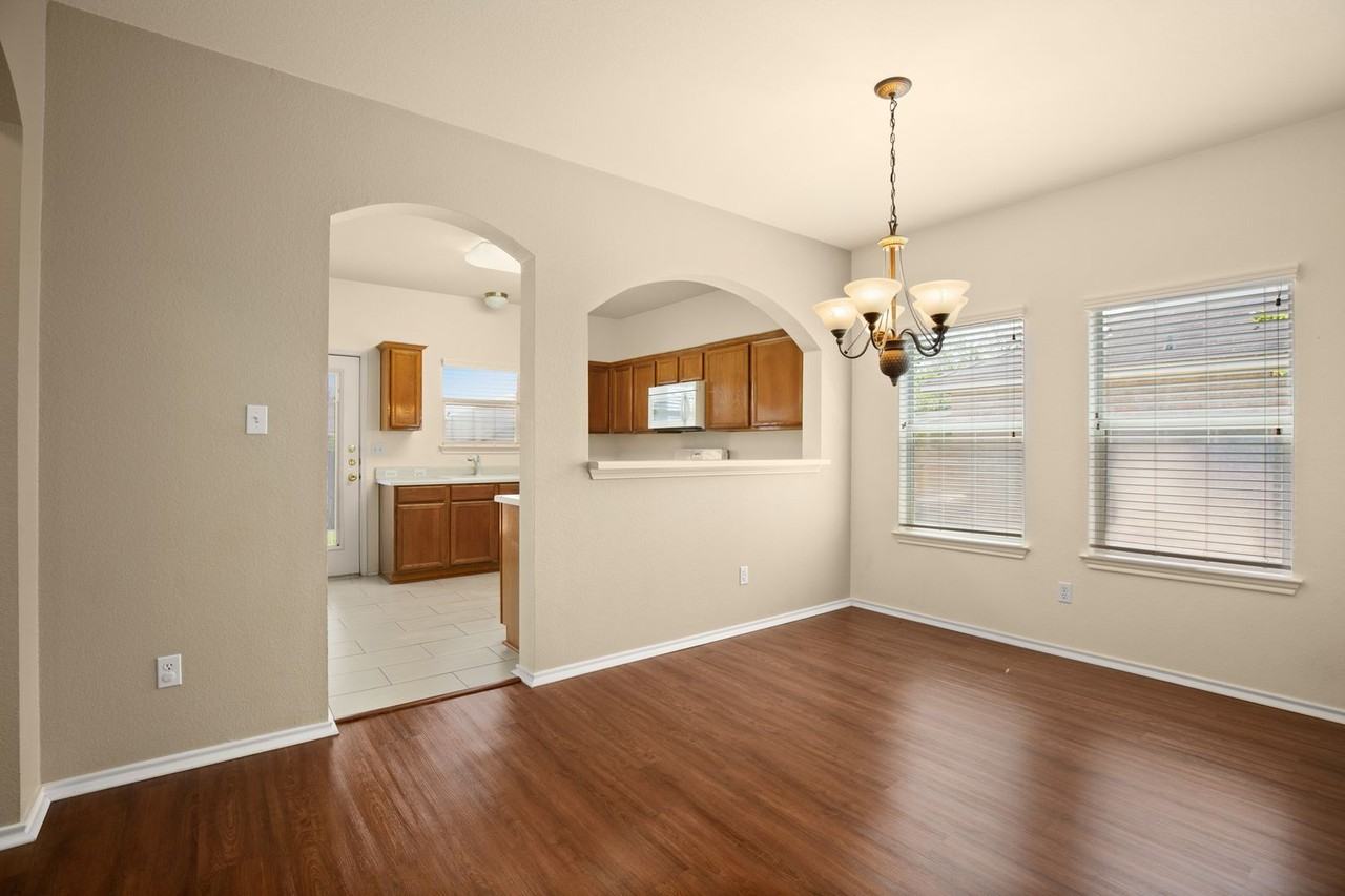 148 Pecanwood N - Photo 5 of 23