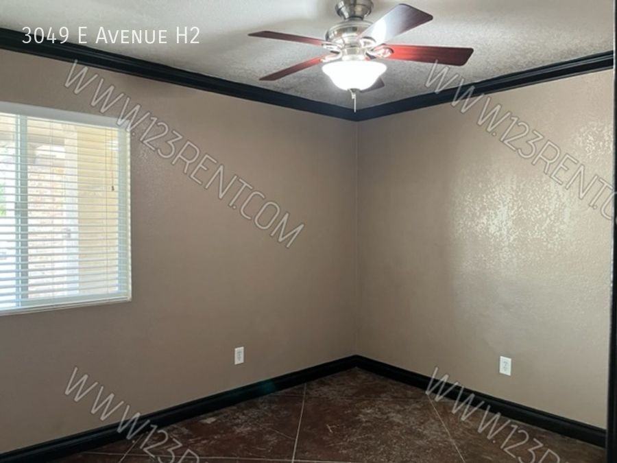 3049 E Avenue H2 - Photo 7 of 16