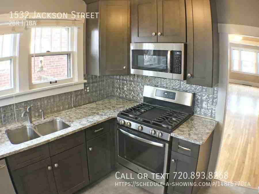 1532 Jackson St - Photo 2 of 29