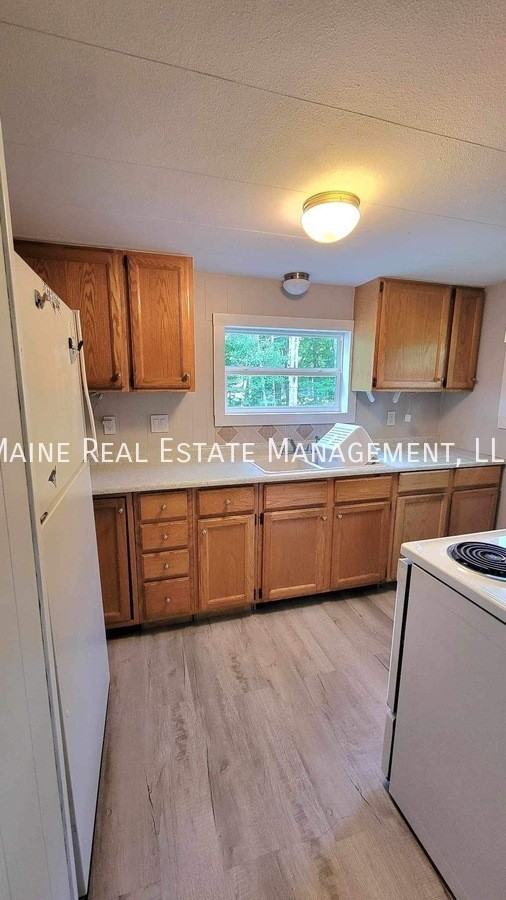 45 Henderson Ln - Photo 3 of 14