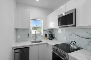927 S Howard Ave #6 - Photo 1 of 1