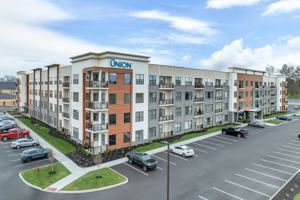 featured image of 4427 Aicholtz Rd