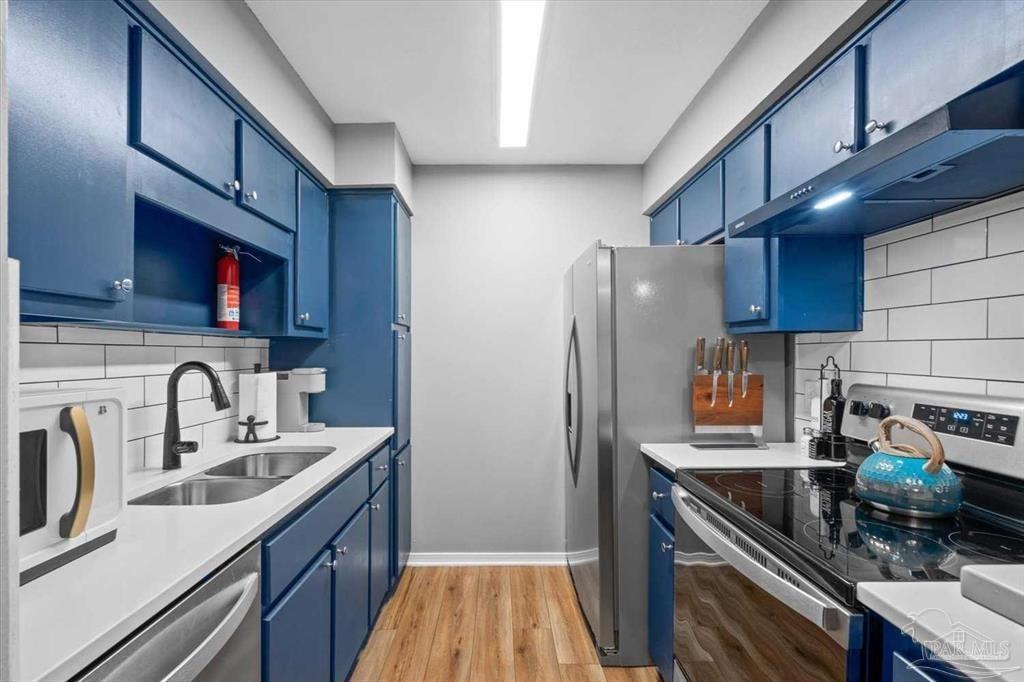 East Olive Road 3783 - Photo 3 of 24