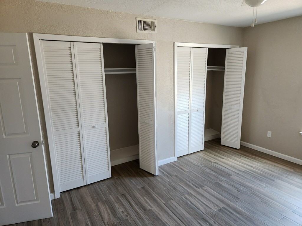 102 River Road - Photo 3 of 5