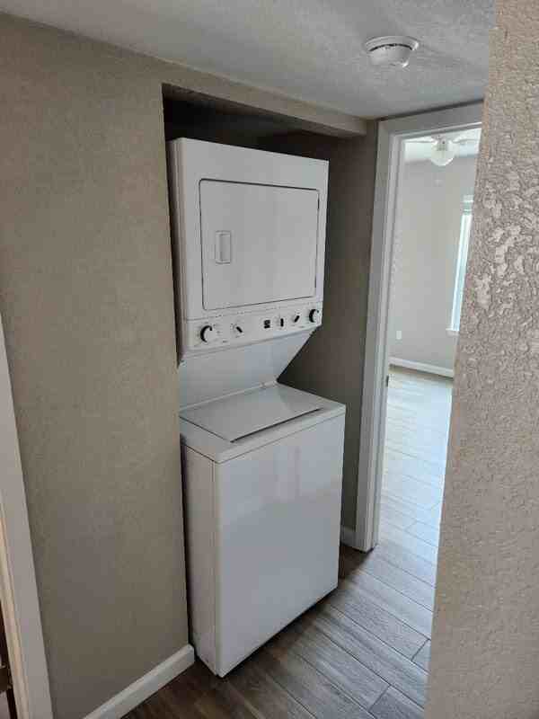 102 River Road - Photo 4 of 5