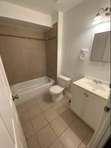 Series P1 - 1300 Congress - Photo 2 of 6