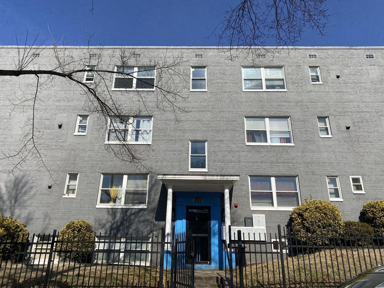 Series P1 - 1300 Congress - Photo 5 of 6