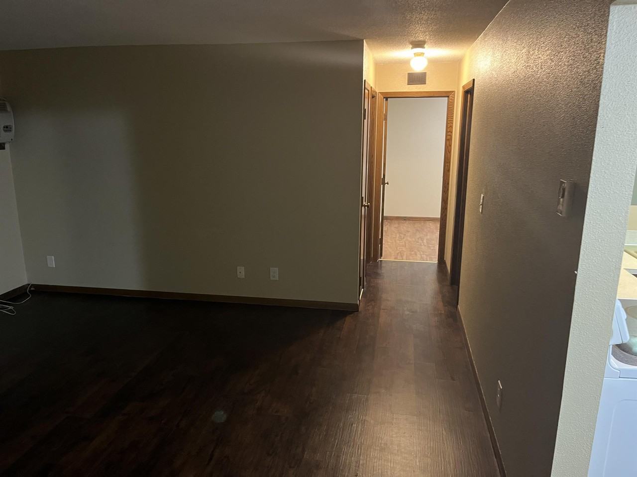 1127 College St #7 - Photo 3 of 10