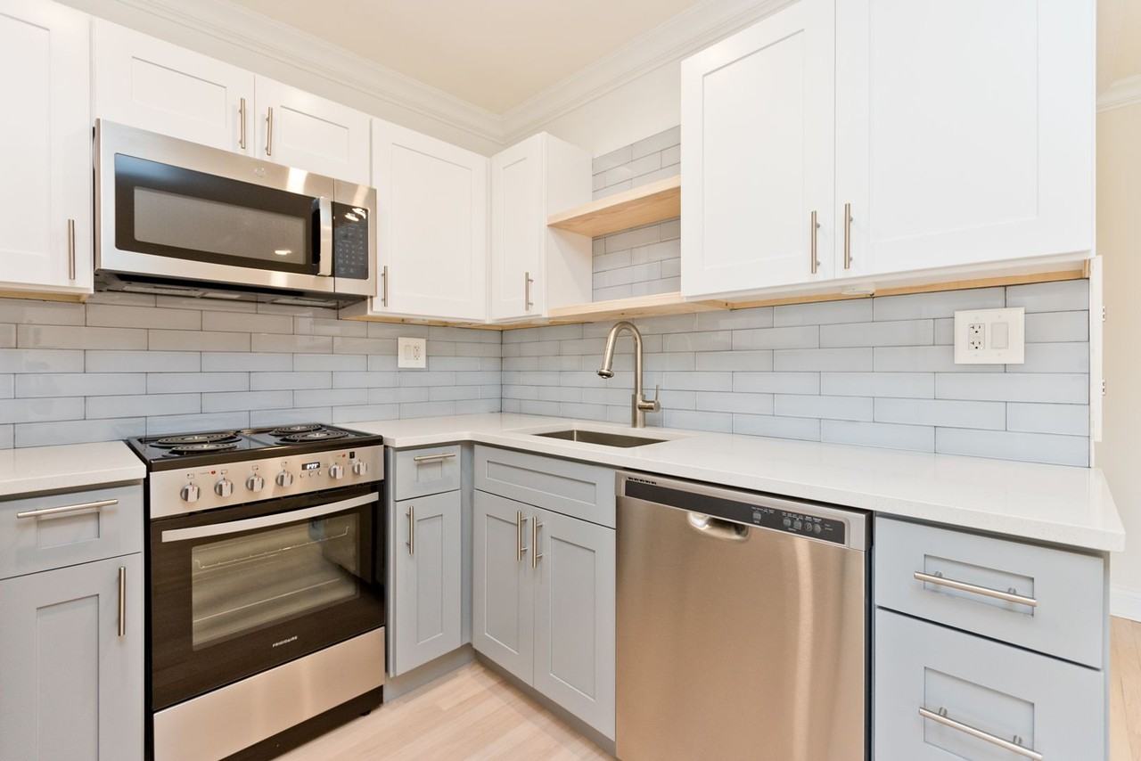 1024 W Catalpa Ave #304