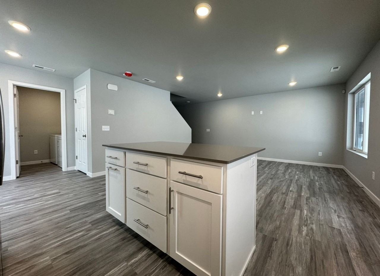 112 Marshall Loop - Photo 3 of 18