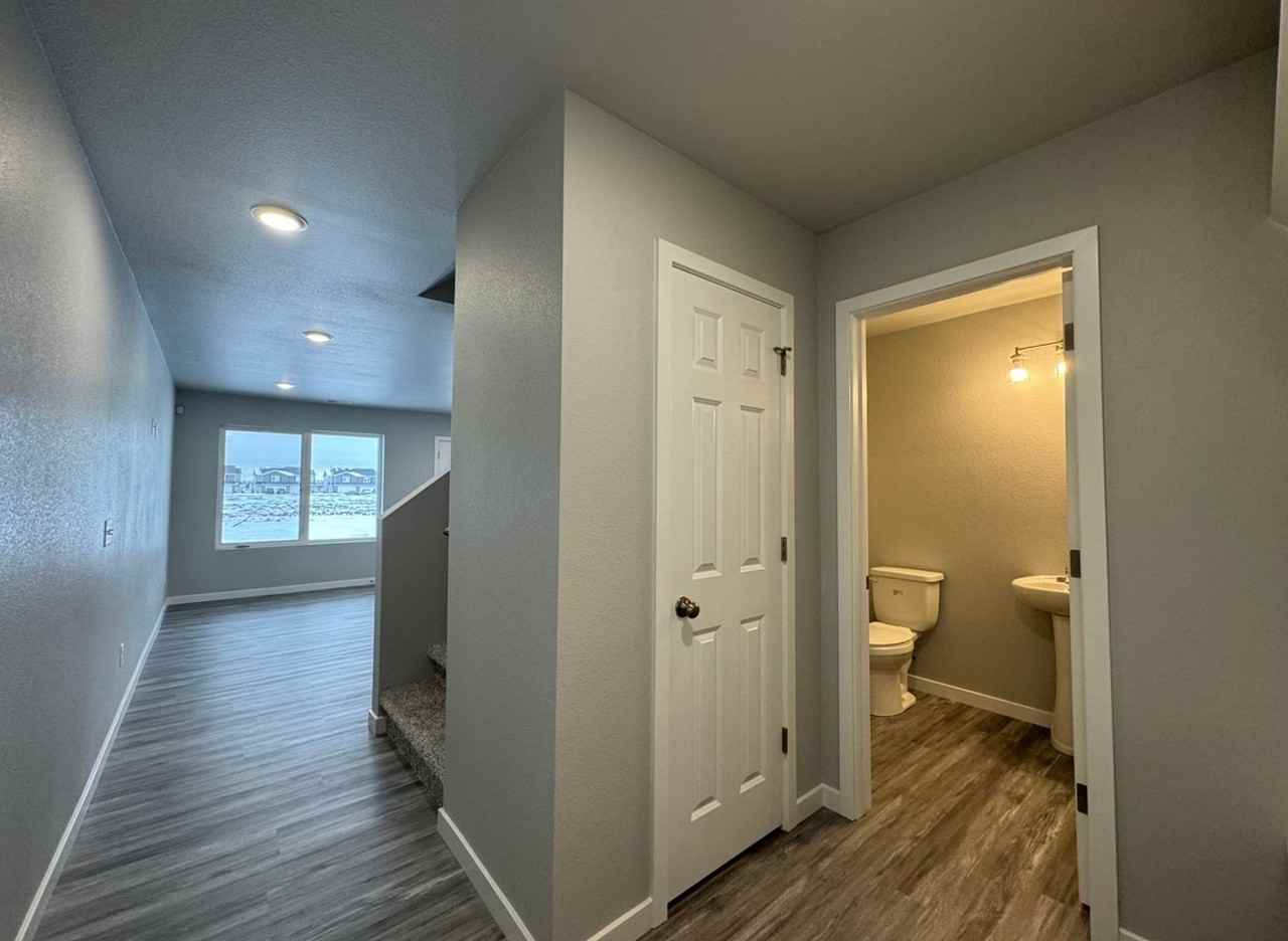 112 Marshall Loop - Photo 5 of 18