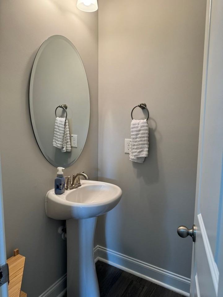 123 Martins Mill Ct - Photo 5 of 22
