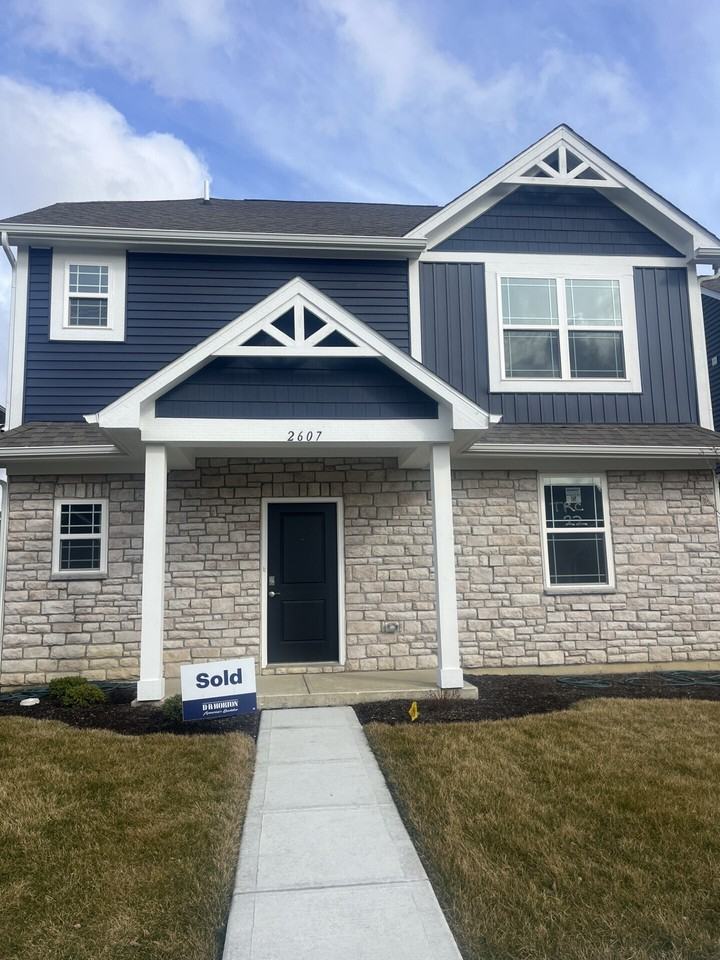 2607 Plano Dr - Photo 2 of 26