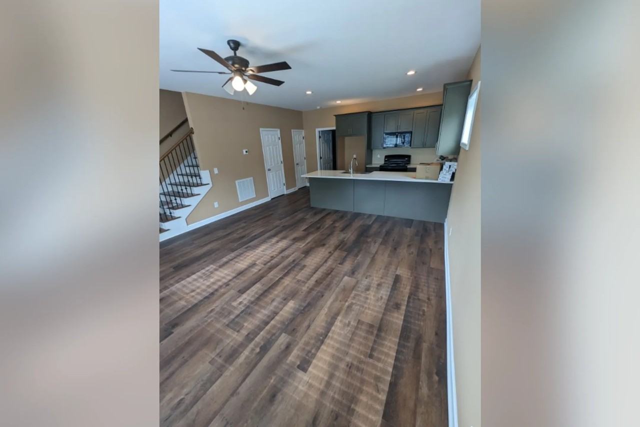 214 Cedarmont Cir - Photo 2 of 10