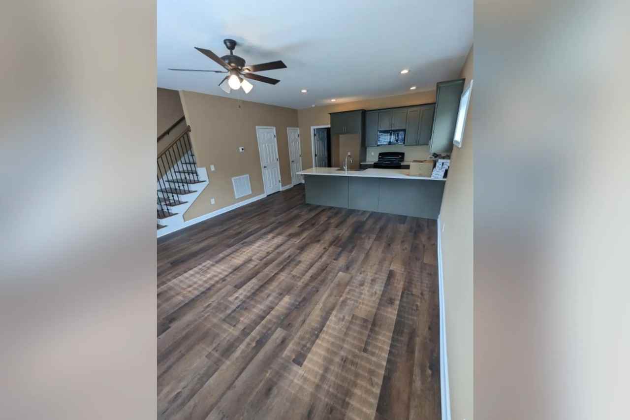 212 Cedarmont Cir - Photo 2 of 10