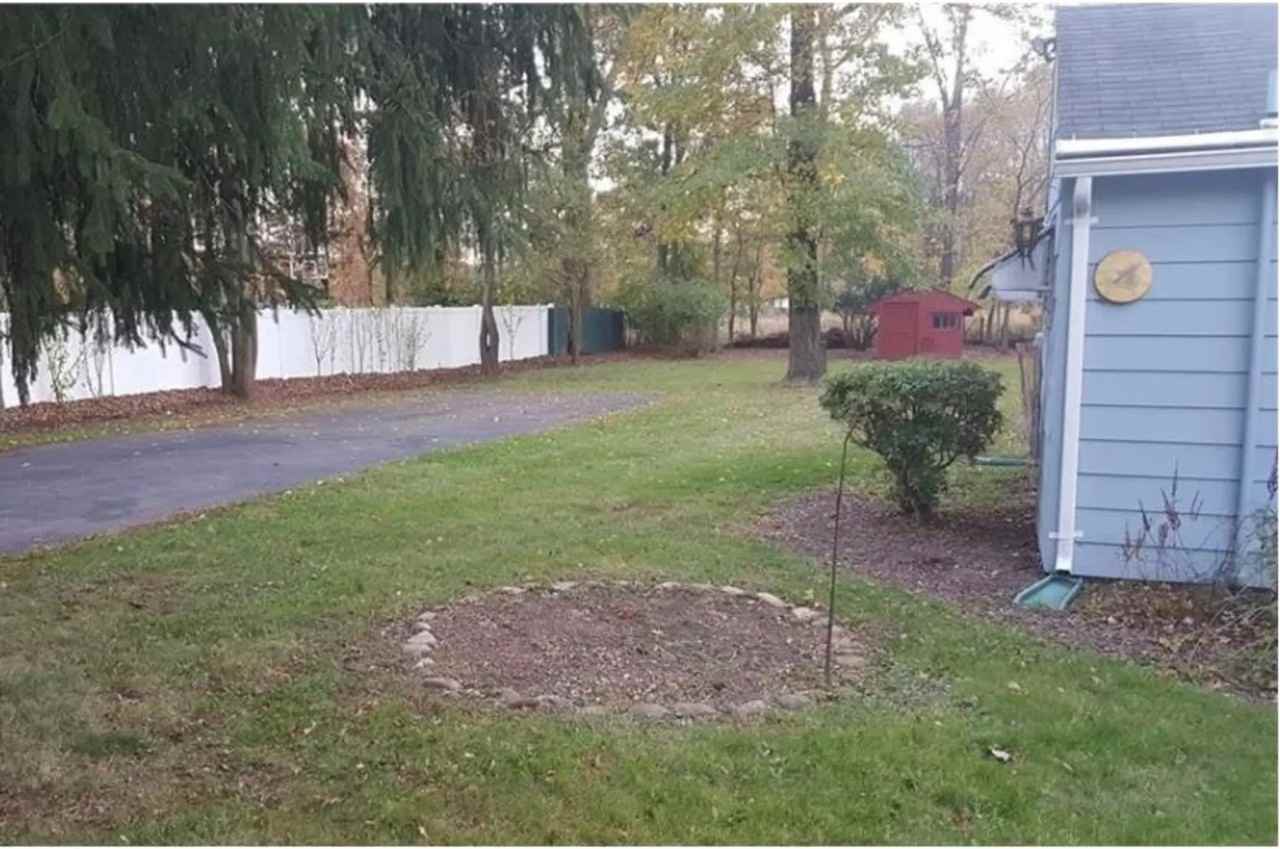 197 Finnegan Ln - Photo 2 of 14