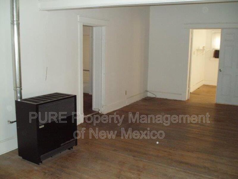 406 Harvard Dr Se - Photo 3 of 17