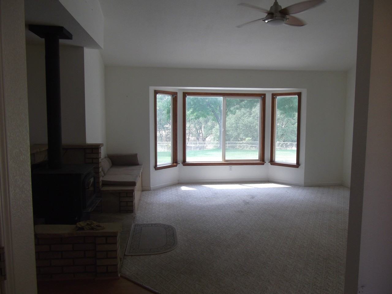 19835 Callahan Rd - Photo 2 of 11