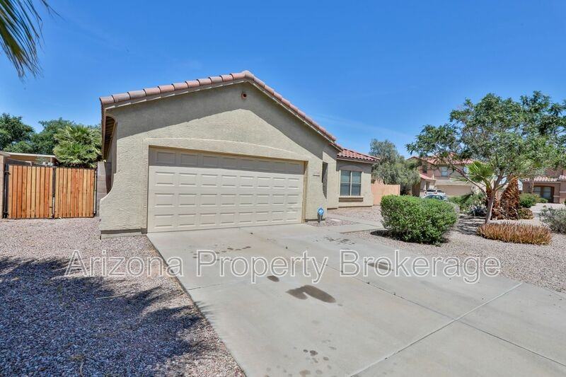 2736 W Mineral Butte Dr - Photo 3 of 29