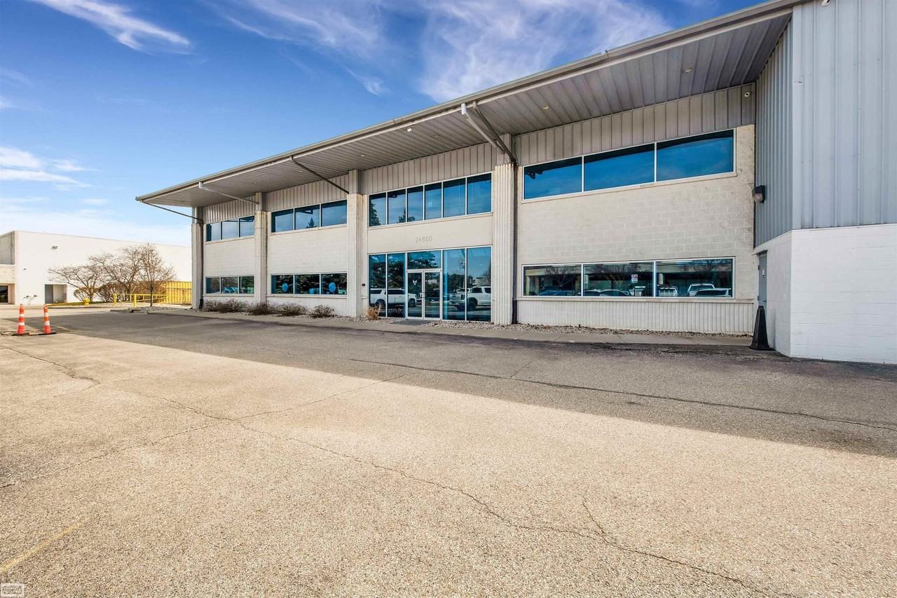 24600 Wood Ct - Photo 2 of 15