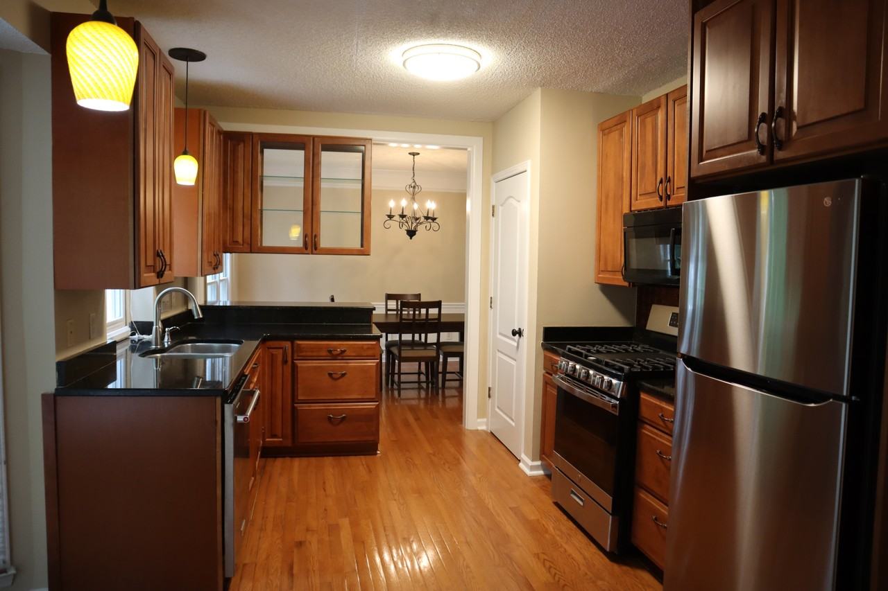 4905 Bridgewood Dr - Photo 5 of 5