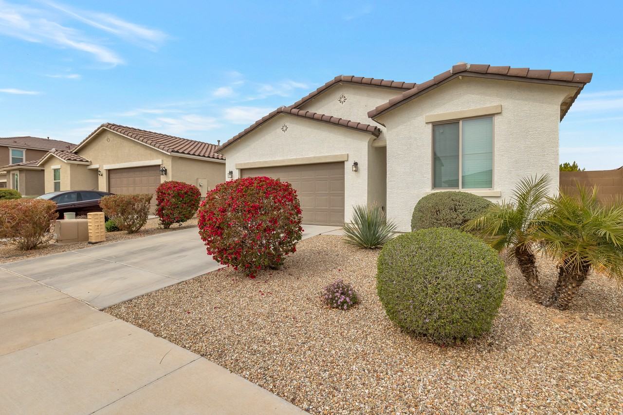 16614 W Shangri La Rd - Photo 2 of 15