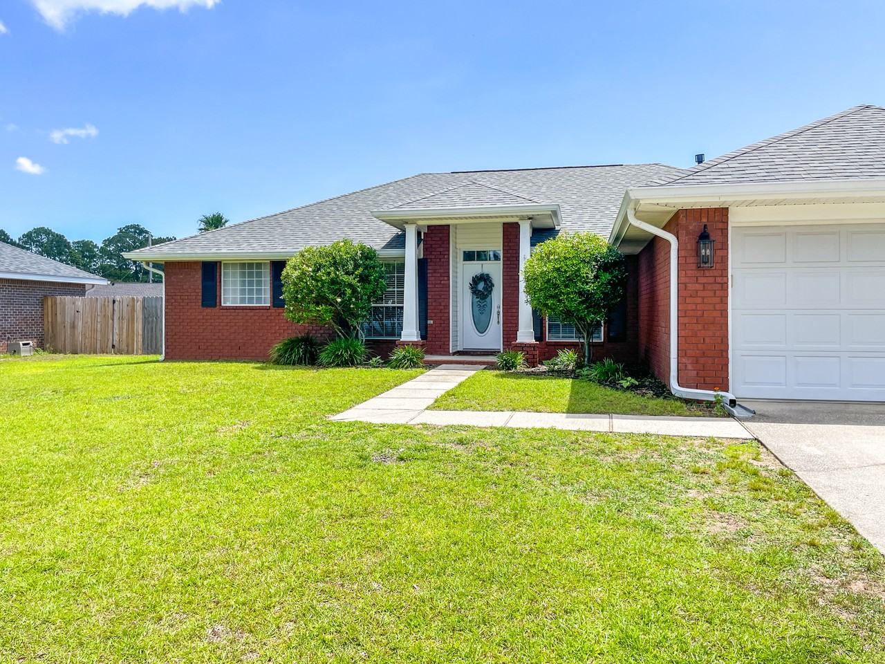 1216 Benning Pl - Photo 2 of 38