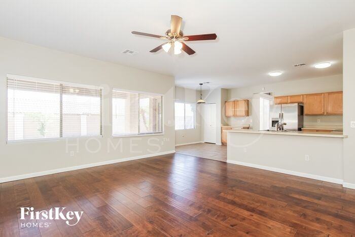 14949 N 151st Dr - Photo 3 of 12