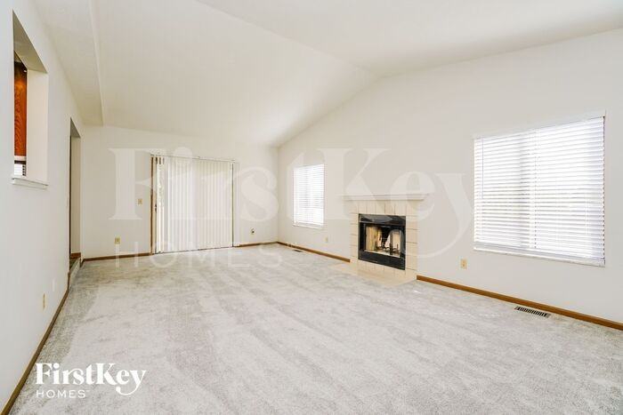 887 Larkfield Dr - Photo 2 of 15