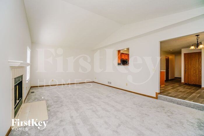 887 Larkfield Dr - Photo 3 of 15