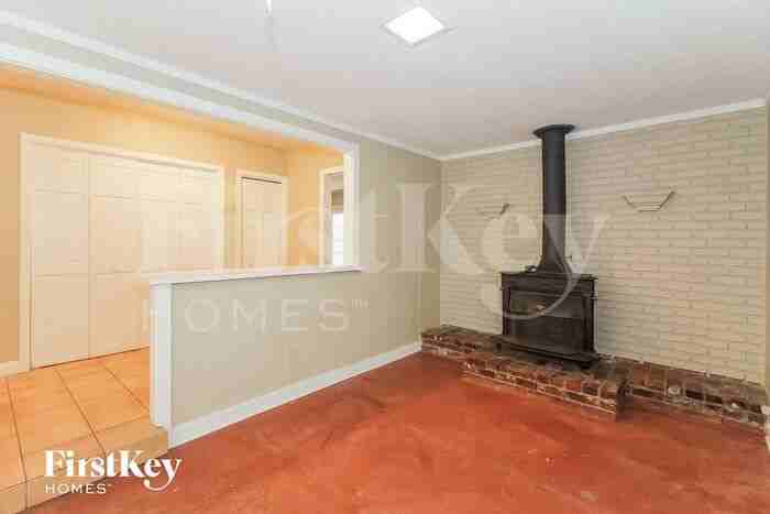 5111 Verosa Ave - Photo 3 of 15