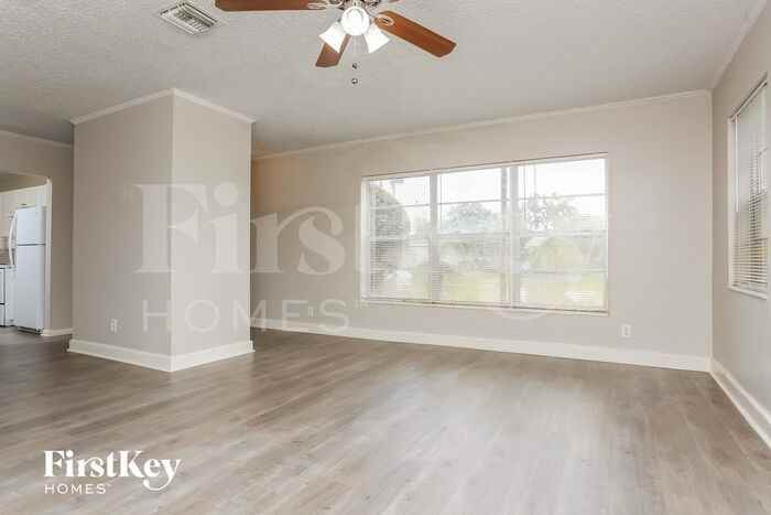 4410 Nw 30th Ct - Photo 3 of 15