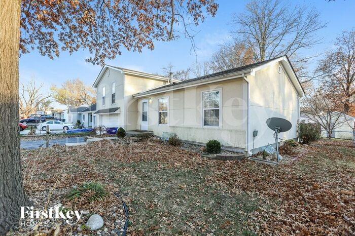 1005 E Elm St - Photo 2 of 15