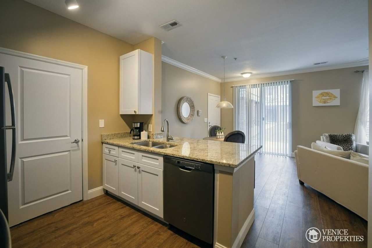 1791 1791 Drayton Court - Photo 5 of 18
