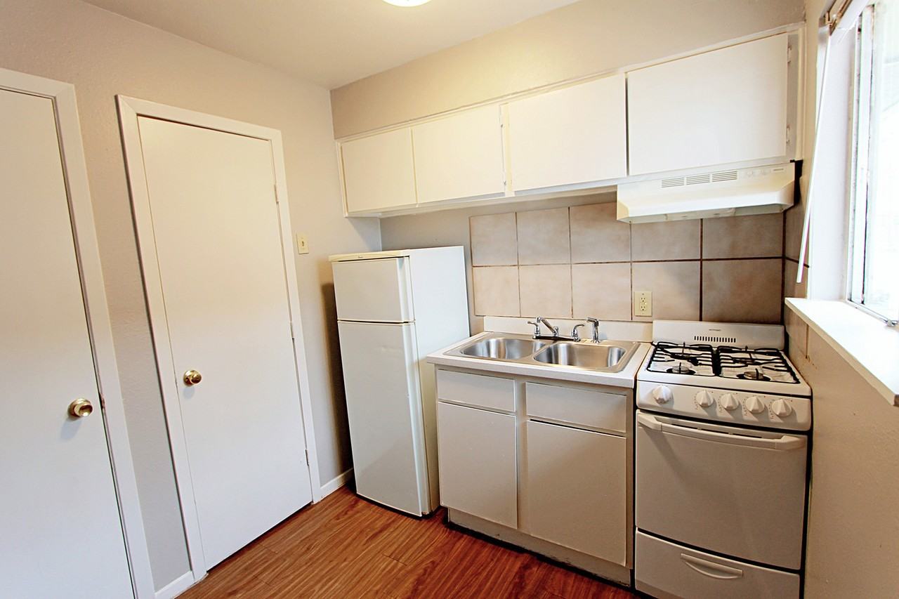 903 Springdale Rd #A - Photo 6 of 13
