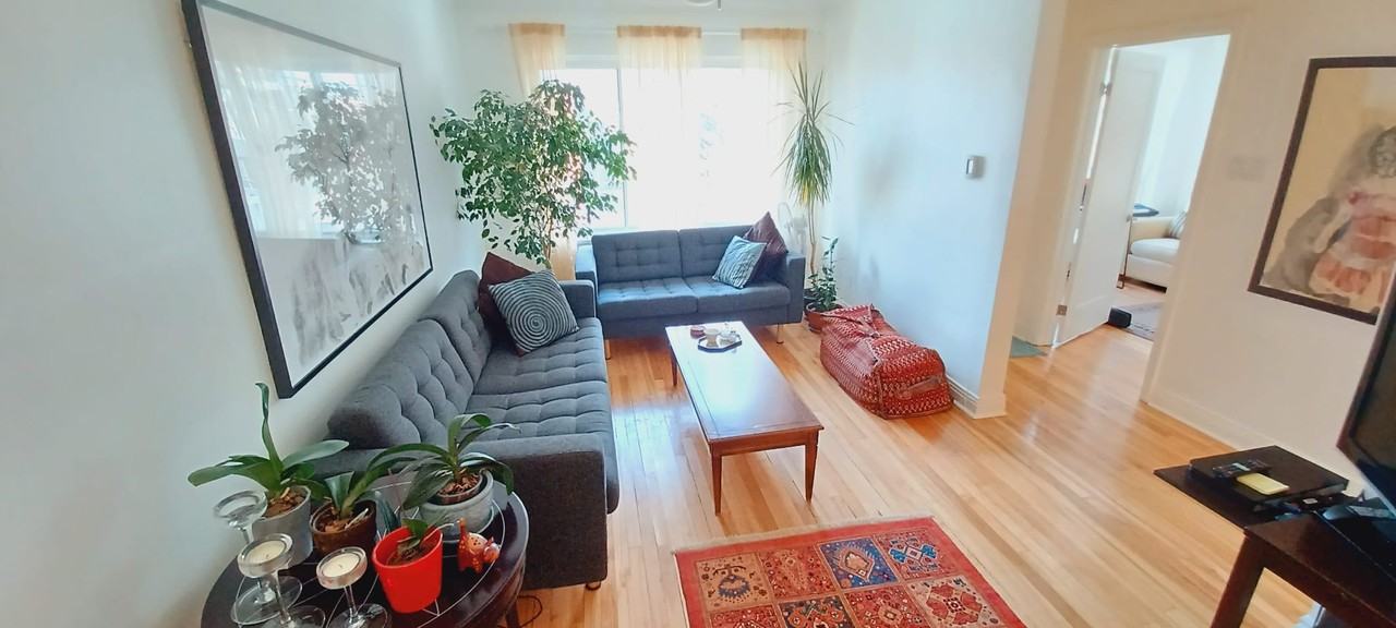 62 2e Av - Photo 2 of 11