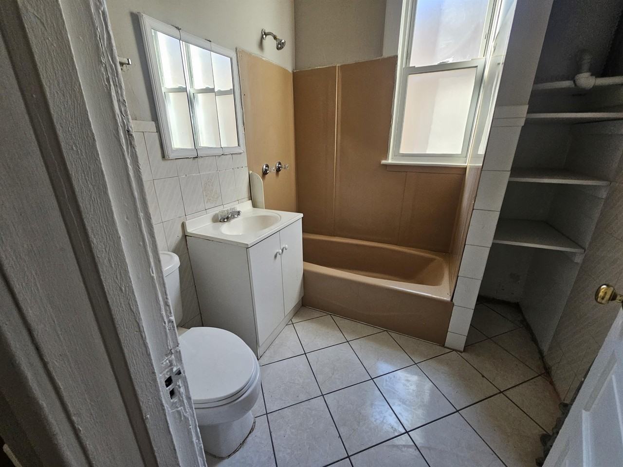 919 W Garfield Blvd #2 - Photo 6 of 50